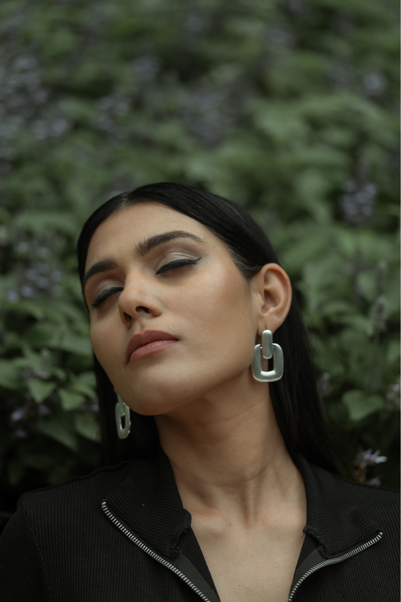 Potnse Loquet Statement Earrings Silver